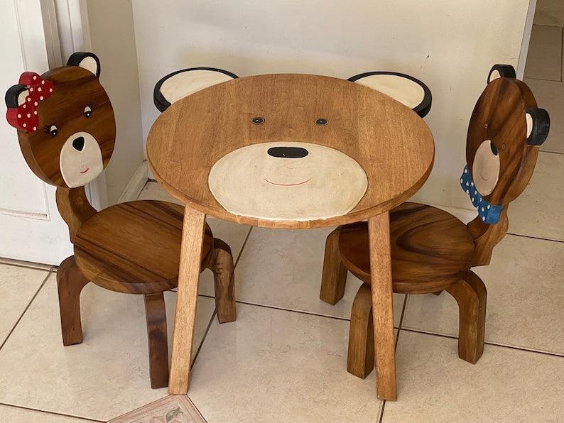 Bear design natural wooden kids table and two chairs 